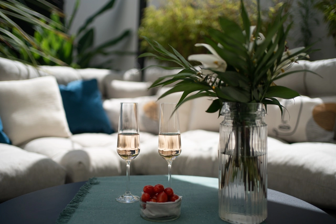Terrasse coupes champagne ambiance